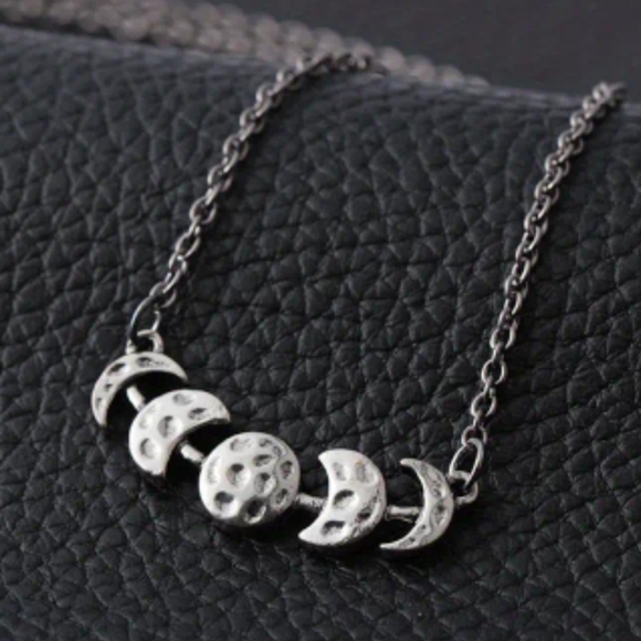 🍉5 for $25* Moon Phase Necklace - Picture 4 of 5